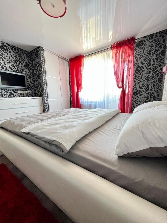 Relax. Просторі Та Затишні Апартаменти Ternopil Esterno foto