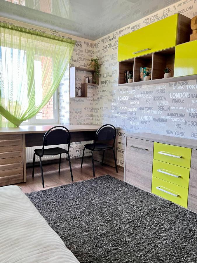 Relax. Просторі Та Затишні Апартаменти Ternopil Esterno foto